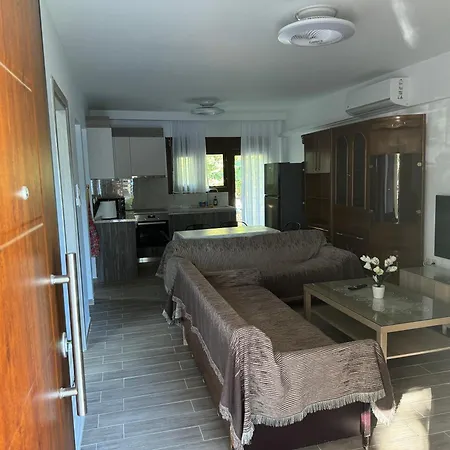Priftis Homes Lägenhet